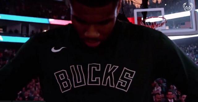 湖人詹姆斯关键封盖锁定胜局（詹姆斯关键封盖助湖人锁定胜利）