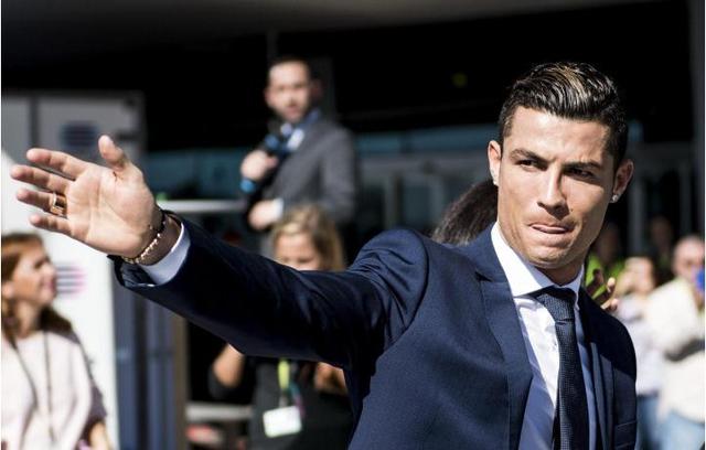 张琳艳身穿阿根廷2026世界杯球衣：期待在美加墨见到梅西（张琳艳穿阿根廷2026世界杯战袍：盼在美加墨与梅西相遇）