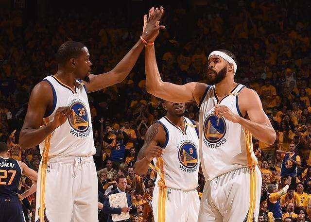 德克：雷霆显然是西部冠军的热门，但湖人可能会成为黑马（德克：西部夺冠看好雷霆，湖人具黑马潜质）