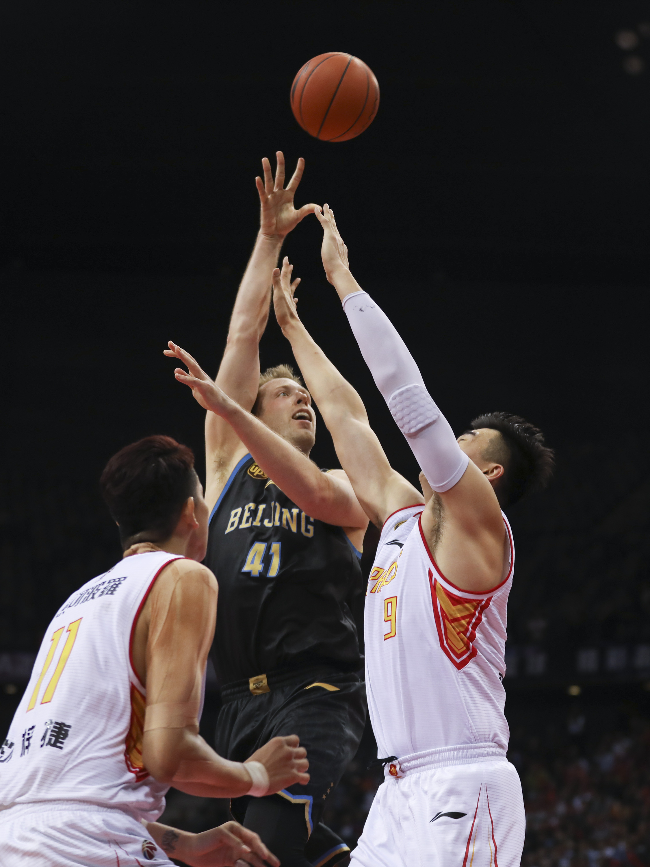 前巴萨B队教练：离开巴萨的决定并不轻松，未来乐意回到巴萨（前巴萨B队主帅：离队并不容易，未来愿意重返巴萨）