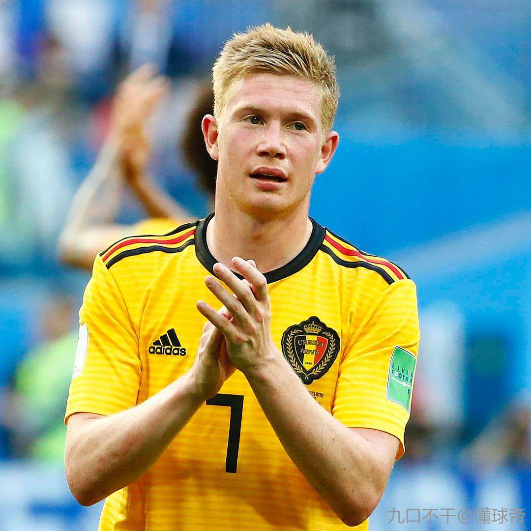 杜兰特三节28+8刷爆纪录：里程碑之夜击溃太阳 激情握拳怒吼庆祝（里程碑之夜！杜兰特三节28+8创纪录 率队击溃太阳握拳怒吼庆祝）