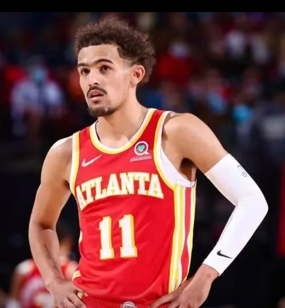 埃及媒体：有沙特俱乐部将会为萨拉赫开出超过C罗薪水的待遇（埃媒：沙特俱乐部拟向萨拉赫开出高于C罗的薪资待遇）