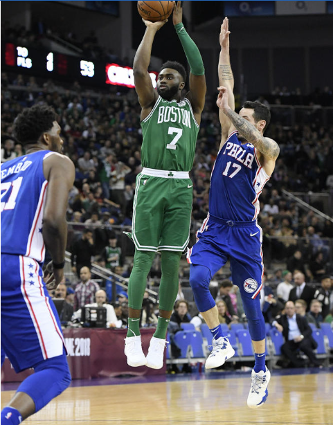 阿莱格里：防守是全队的事，要想赢得比赛就必须弄脏裤子（阿莱格里：防守需全员参与，想赢球就得不怕弄脏球衣）